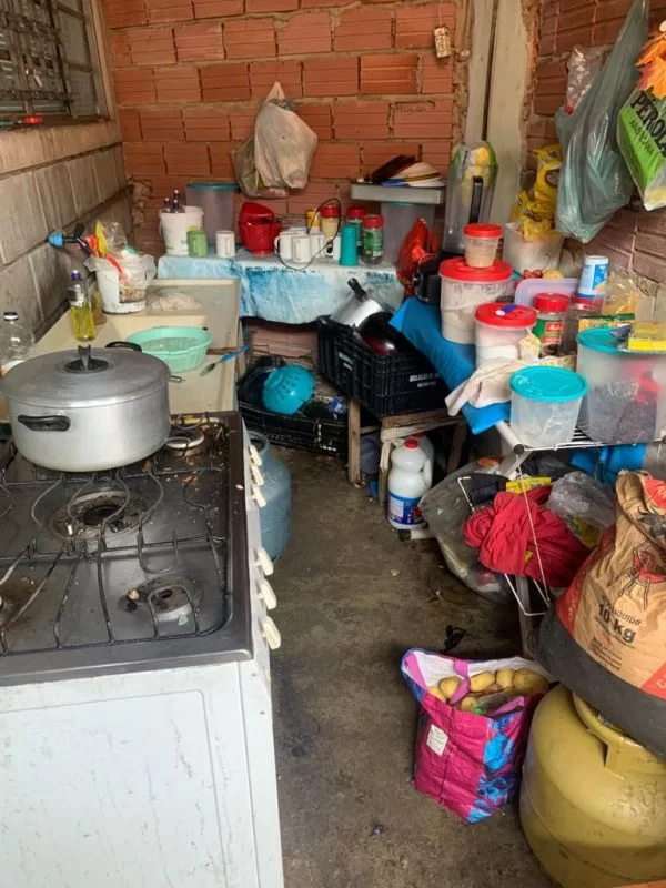 Quatro bolivianos s&atilde;o resgatados de oficina de costura em S&atilde;o Paulo