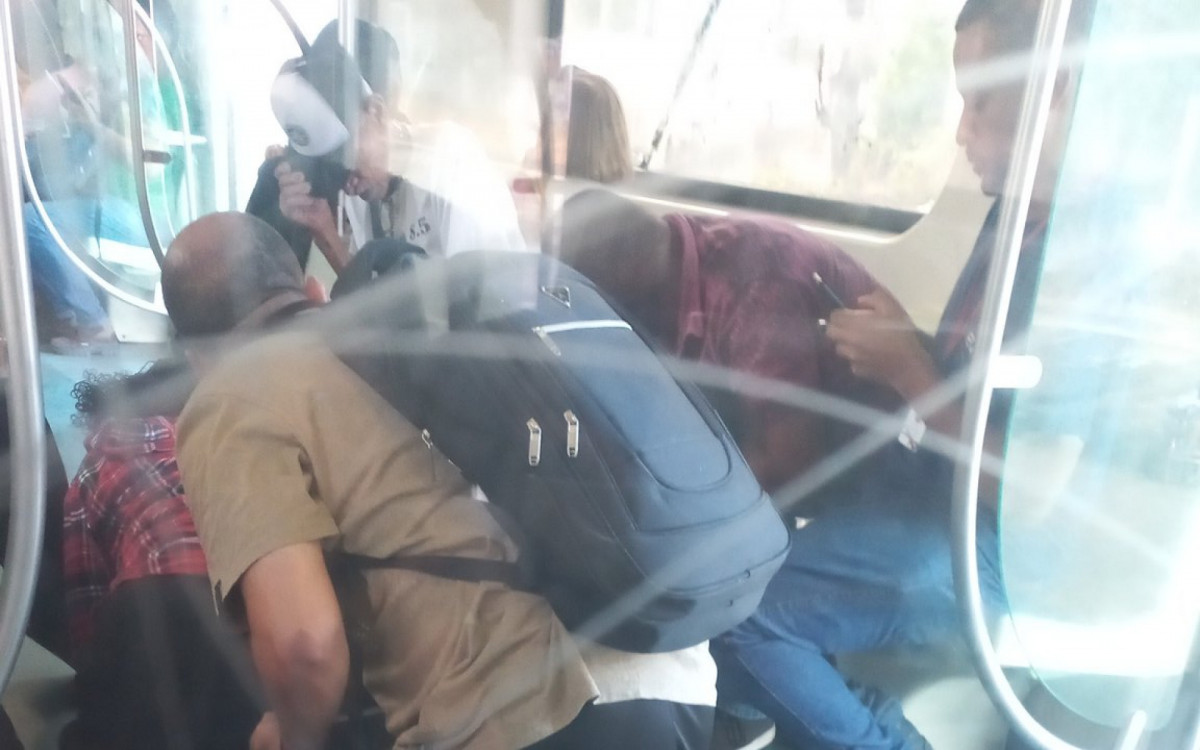Tiroteio em Cordovil: cena lament&aacute;vel e corriqueira para moradores do Rio