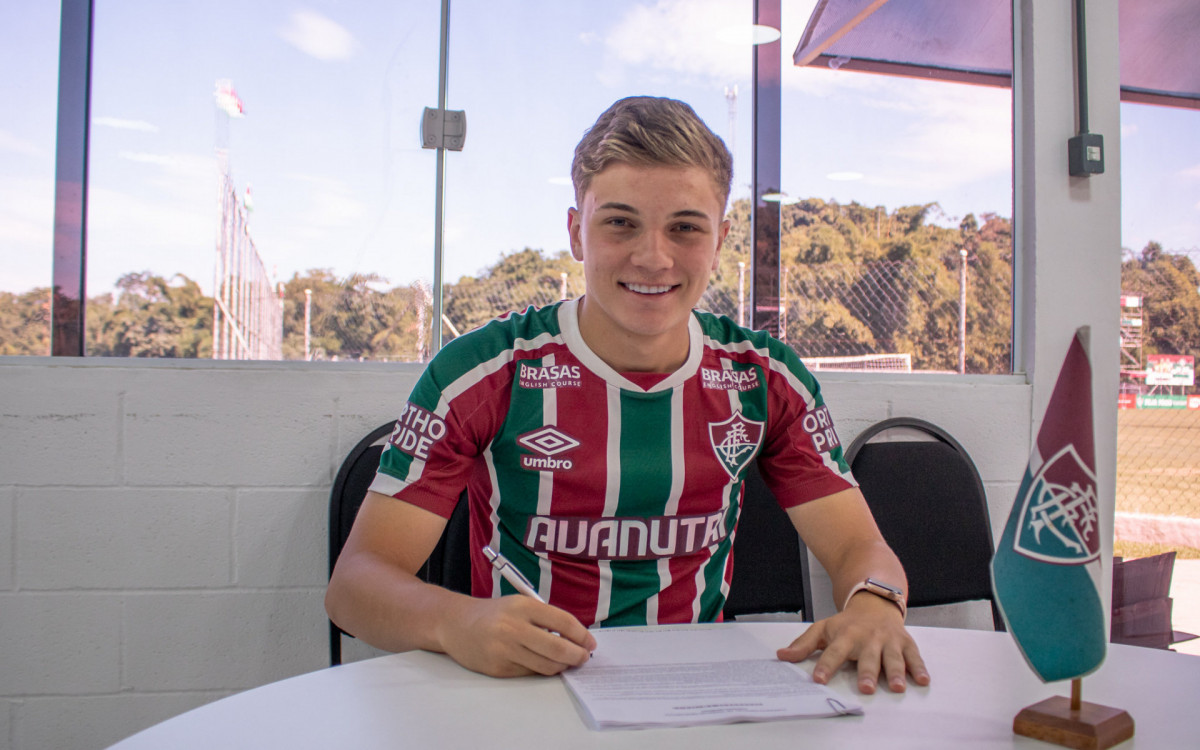 L&eacute;o Jance &eacute; o novo refor&ccedil;o do Fluminense
