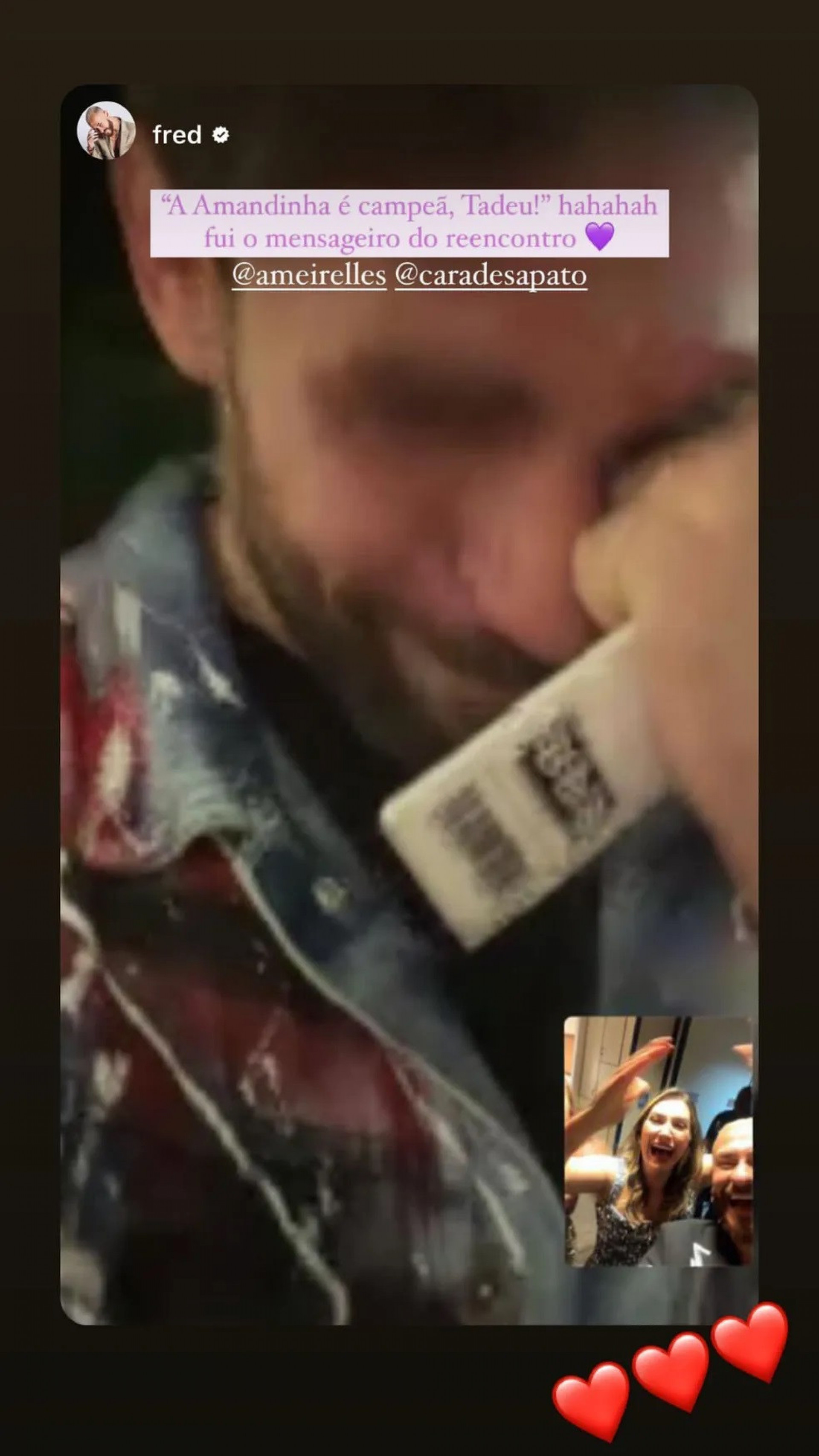 Fred Bruno posta o reencontro por vídeo de Amanda e Cara de Sapato - Reprodução Internet