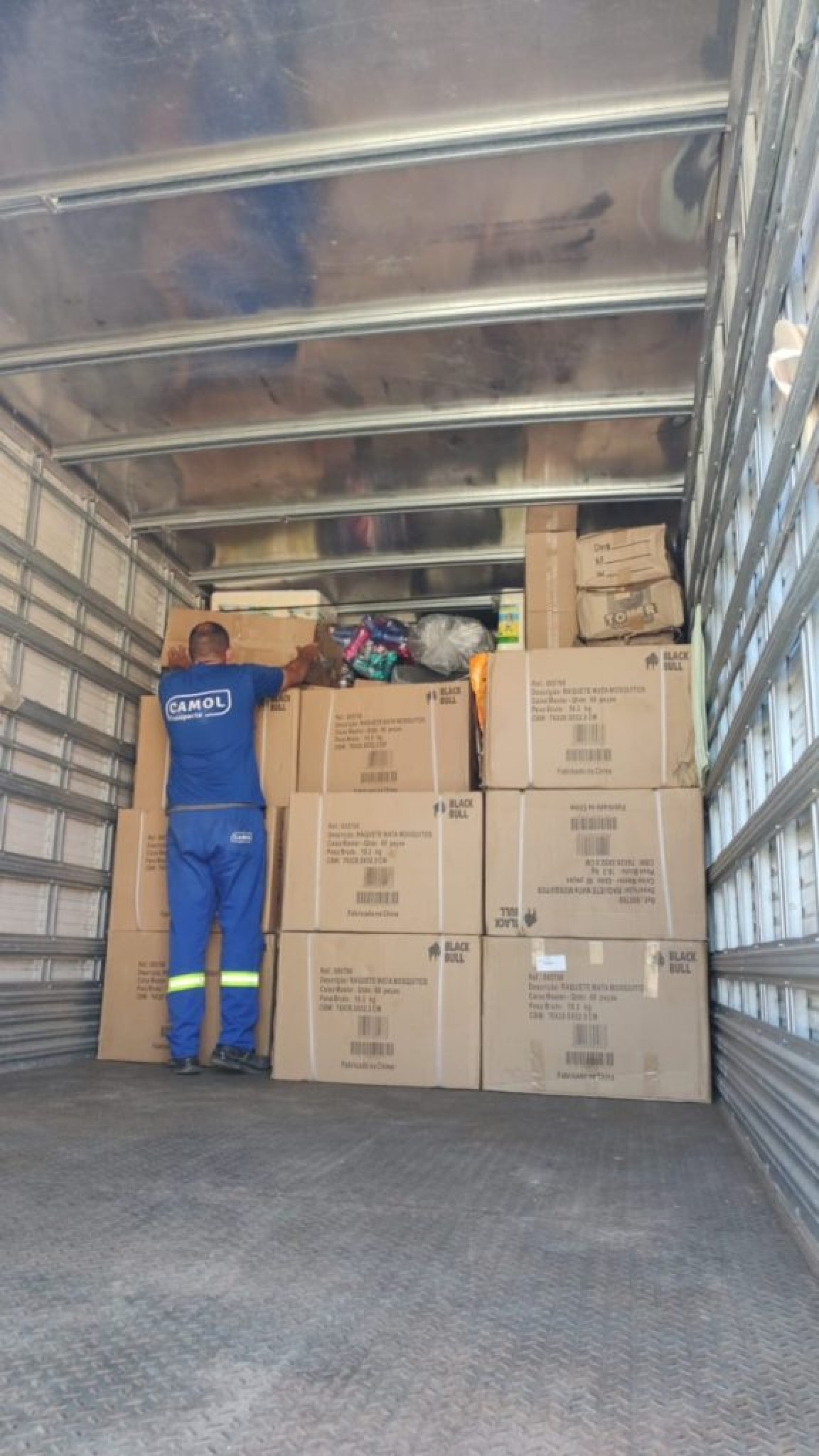 Cinco pessoas foram presas em a&ccedil;&atilde;o conjunta das delegacias de S&atilde;o Pedro da Aldeia e de Paraty na manh&atilde; desta quarta-feira (26)

