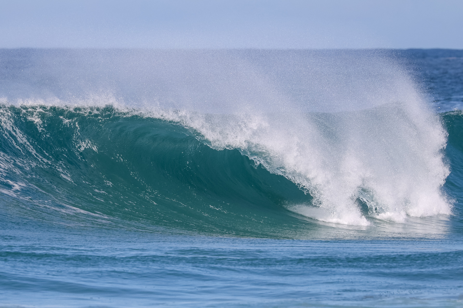 Saquarema Surf Festival inicia etapa feminina do WSL com recorde