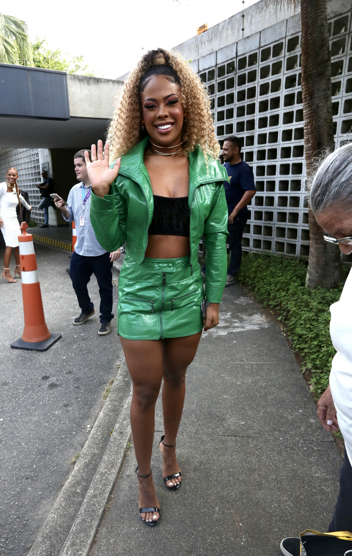 Marvvila na portaria dos Estúdios Globo - Fabrício Pioyani/Ag. News