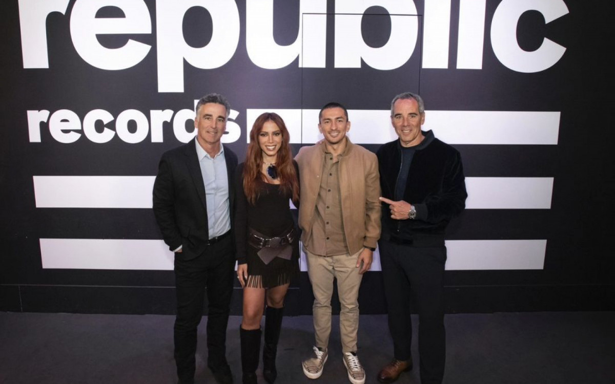 Anitta assina com a gravadora Republic Records, casa de nomes de peso como Drake e Taylor Swift - Reprodução/Instagram