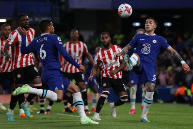 Ex-jogador do Chelsea critica campanha do clube no Campeonato Inglês: 'Desordem'