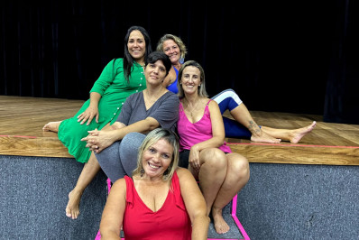 Fundação de Arte de Niterói faz show acessível que brinda o Abril Azul