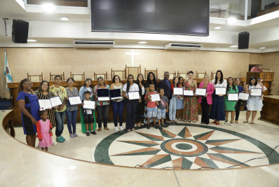 Mães de pessoas com autismo são homenageadas na Câmara de Caxias