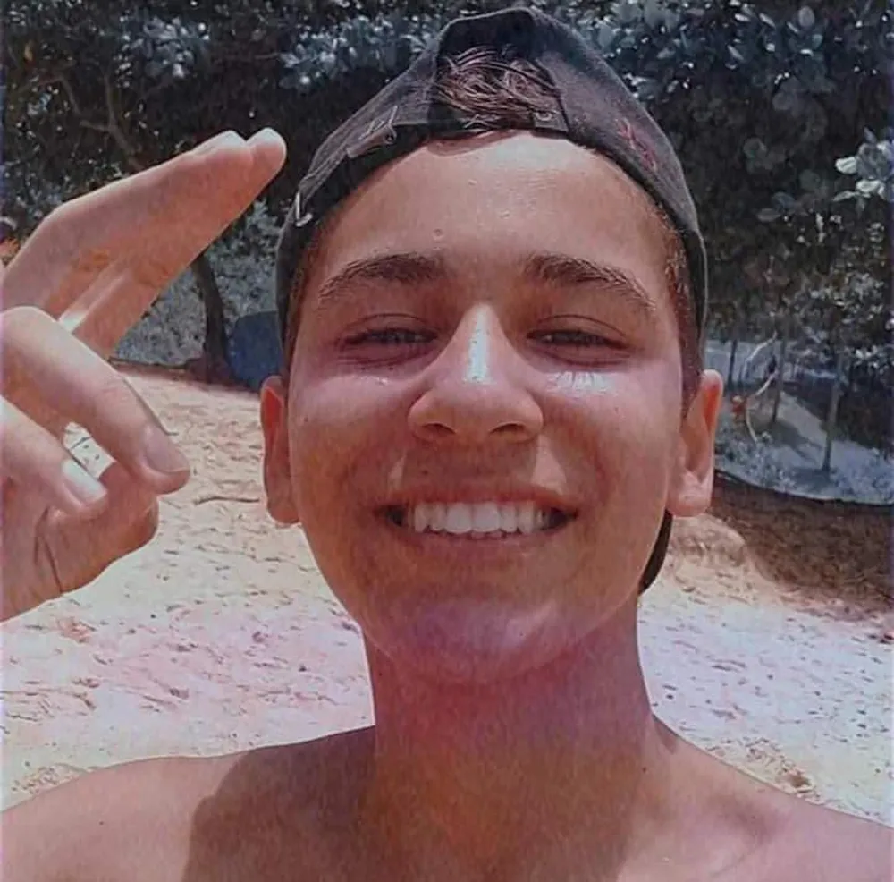 Jovem morre após passar mal em acampamento do Exército em Campos