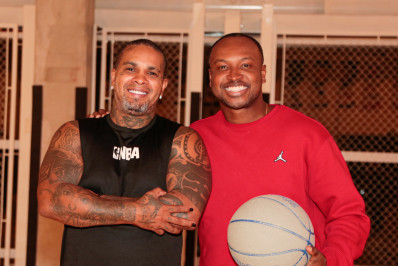 Thiaguinho e Rodriguinho se reúnem para jogo de basquete