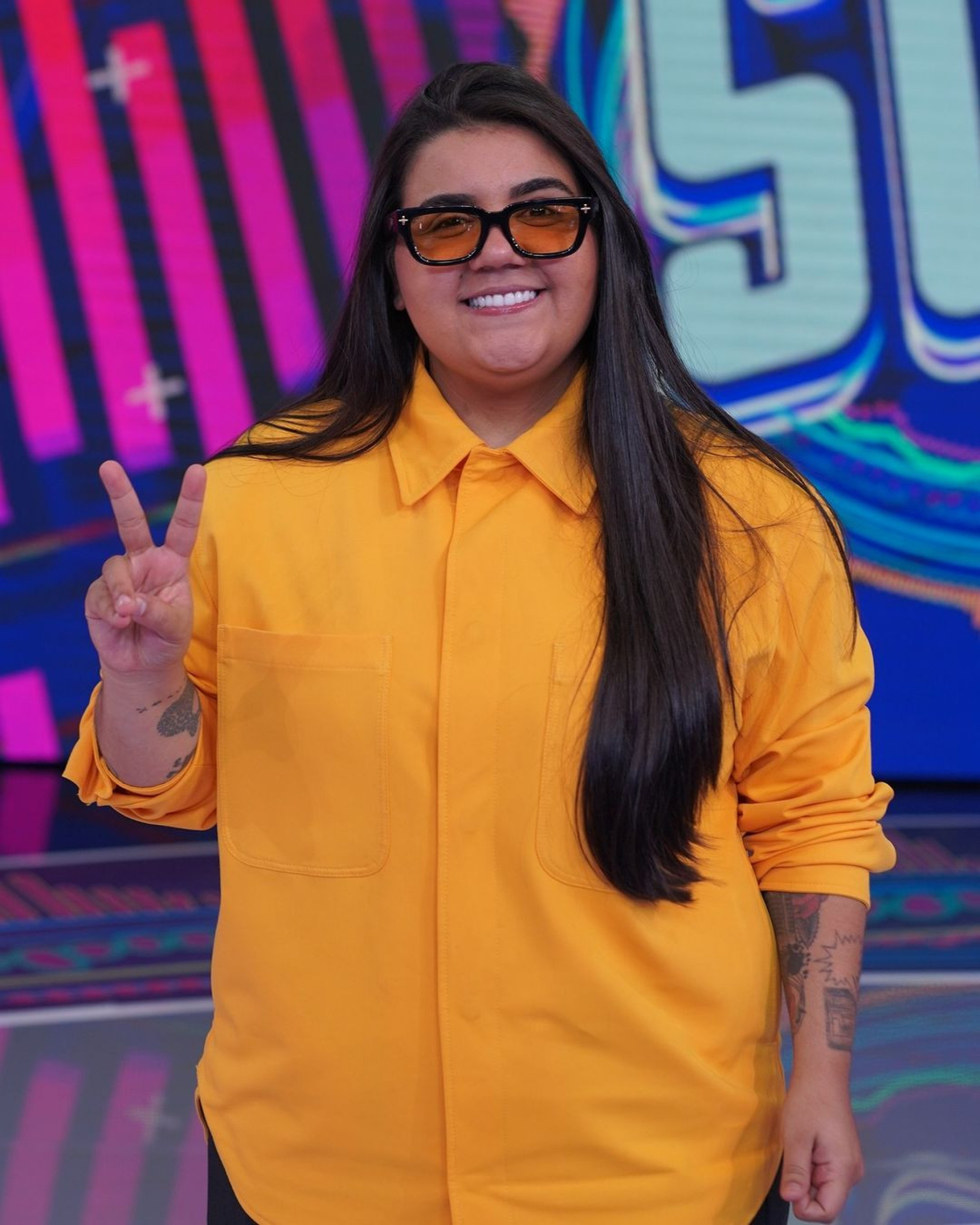 Cantora sertaneja Yasmin Santos e a namorada foram assaltadas na porta de casa - Reprodução Internet