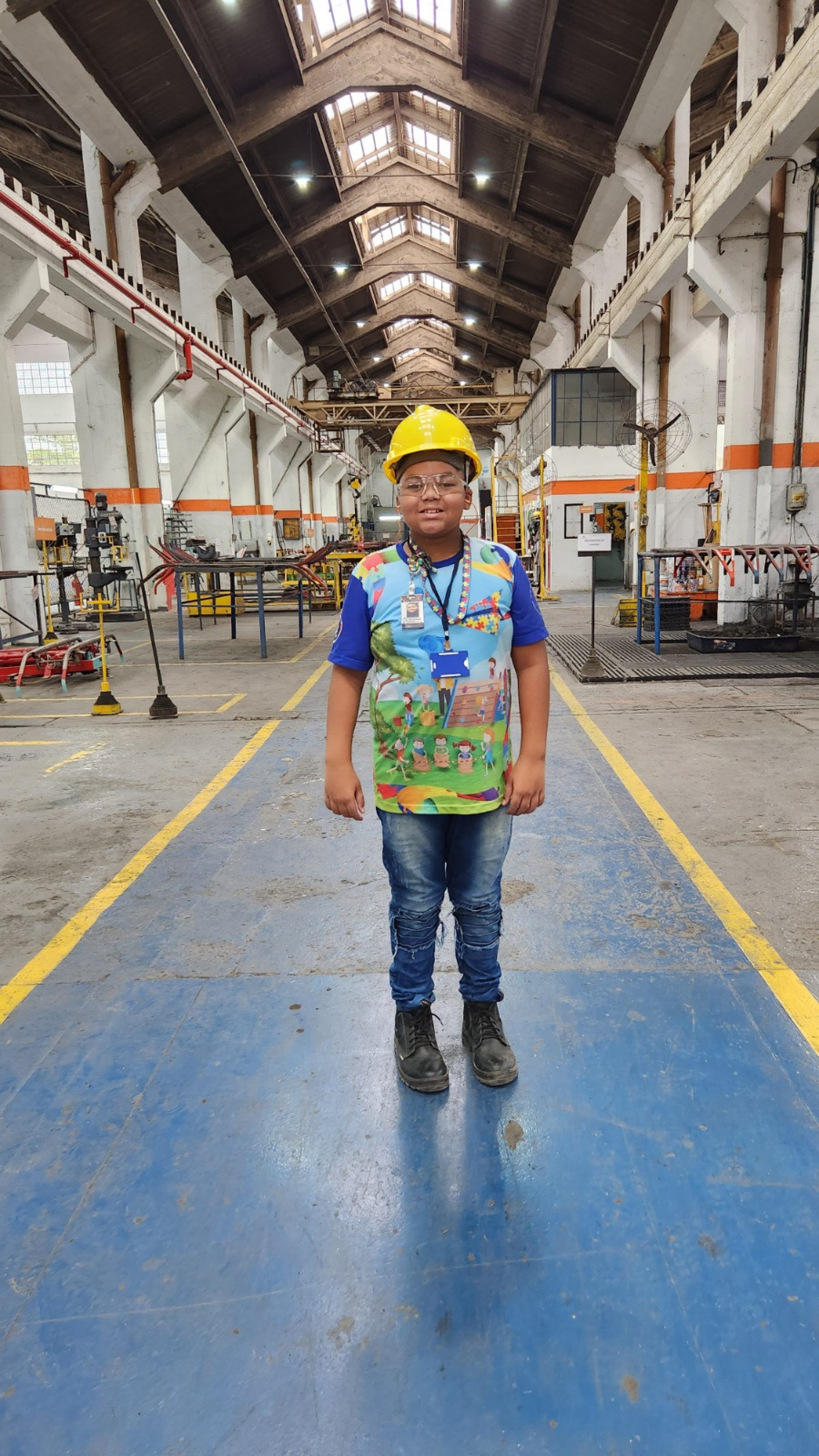 Apaixonado por trens, Isaac, de 11 anos, visitou oficina da SuperVia, em Deodoro