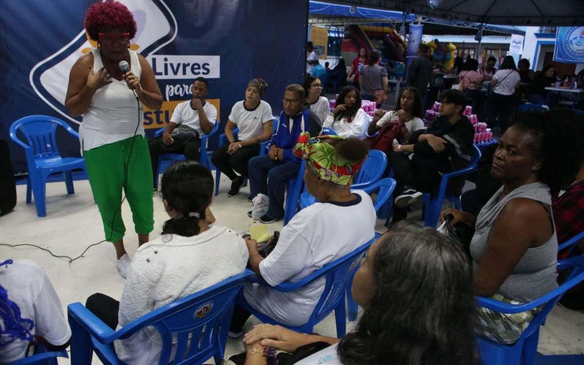 Festa Literária movimenta a quadra da Portela nesta sexta-feira