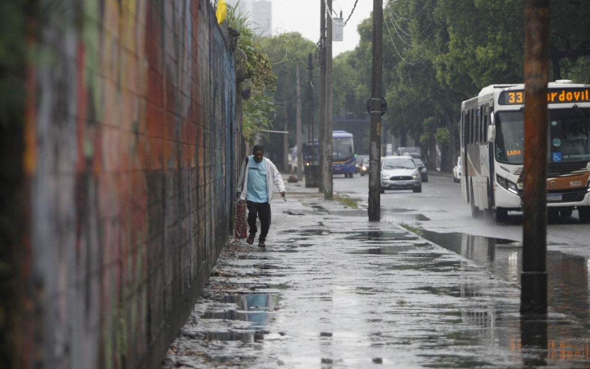 Segundo o Alerta Rio, tempo continua chuvoso ao longo do dia