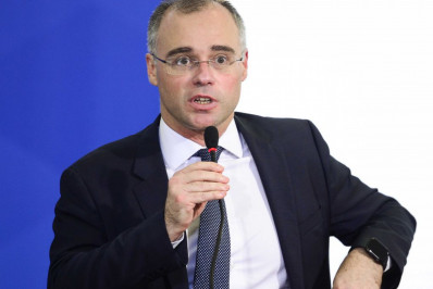 Mendonça revoga suspensão de julgamento no STJ que pode render R$ 90 bi ao governo