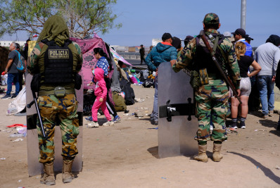 Autoridades avaliam abrir corredor humanitário para migrantes retidos entre Chile e Peru