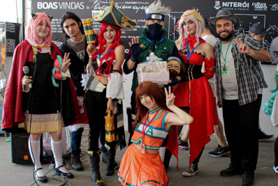 Programação cultural tem cosplay, peça teatral, histórias e muito mais