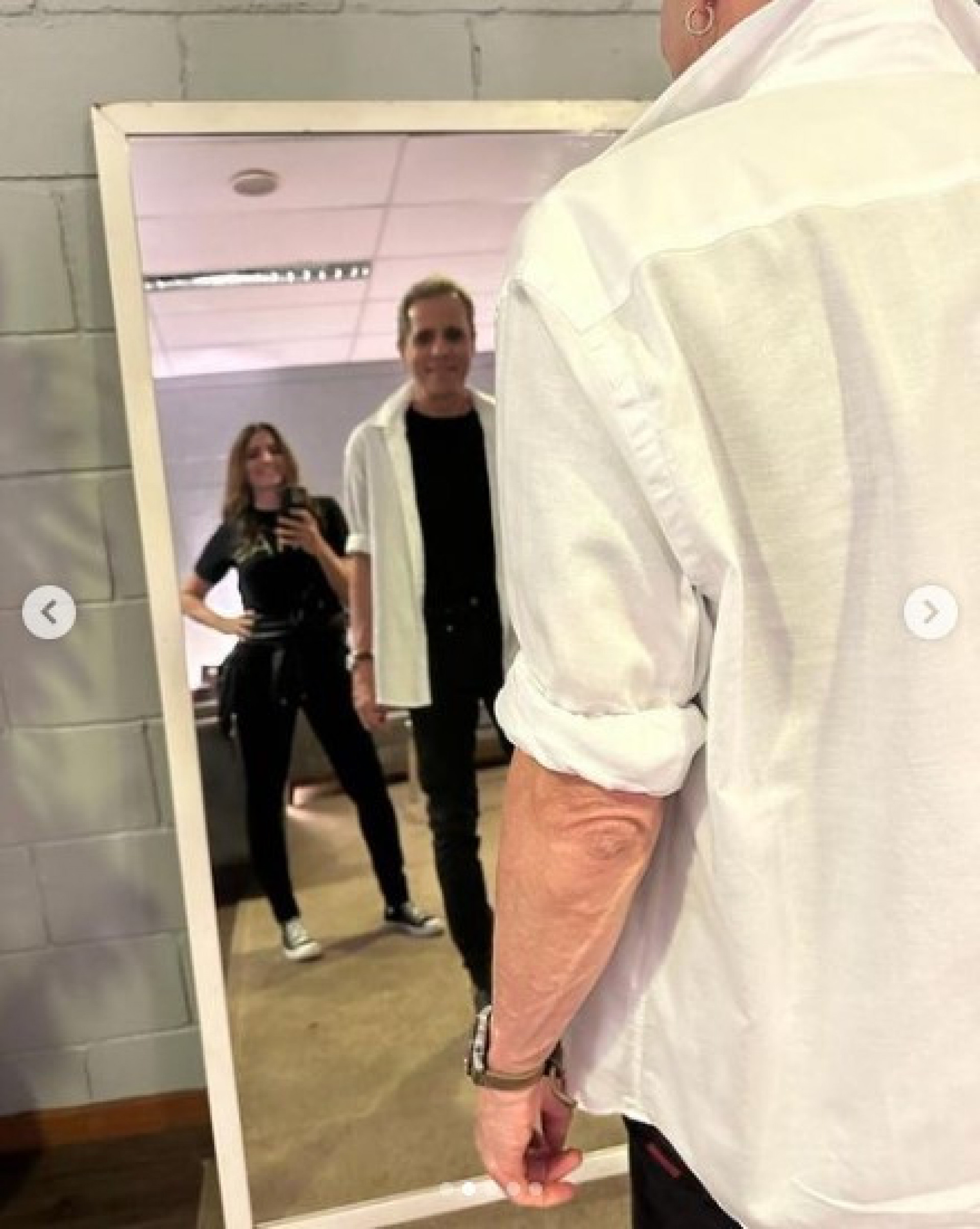 Malu Mader e Tony Bellotto nos bastidores do show - Reprodução/Instagram