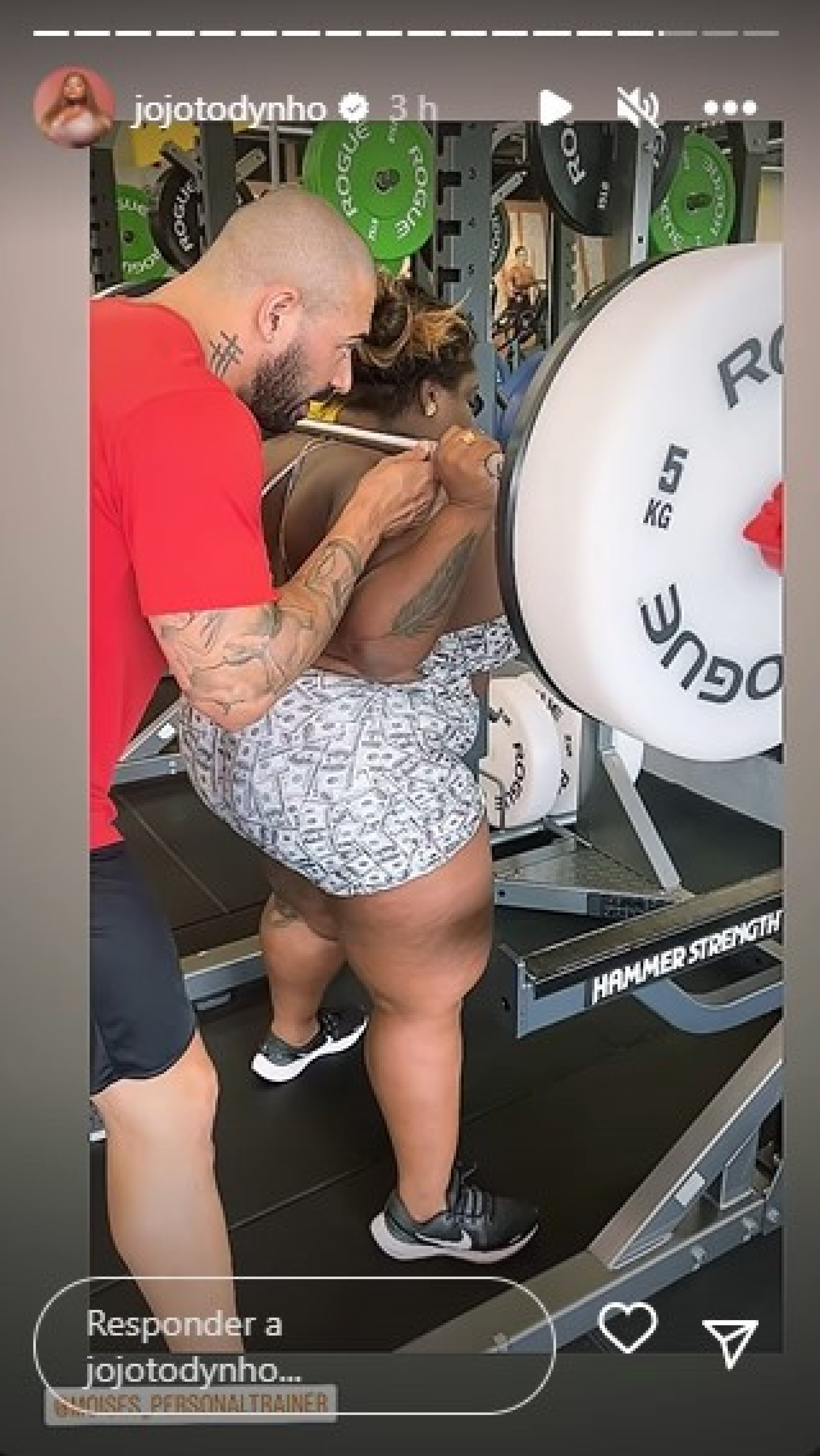 Jojo Todynho malha com o apoio de personal  - Reprodução/Instagram