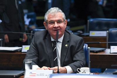 Relator diz não ter sido avisado sobre mudança no PL das Fake News