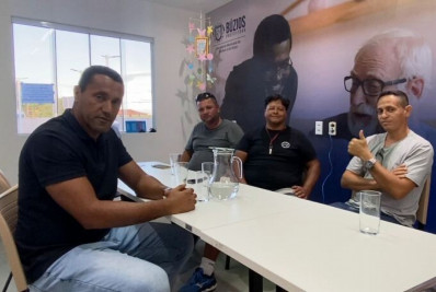 Direito dos idosos é pauta em Búzios e reunião com cooperativas de van visa melhorias para a melhor idade