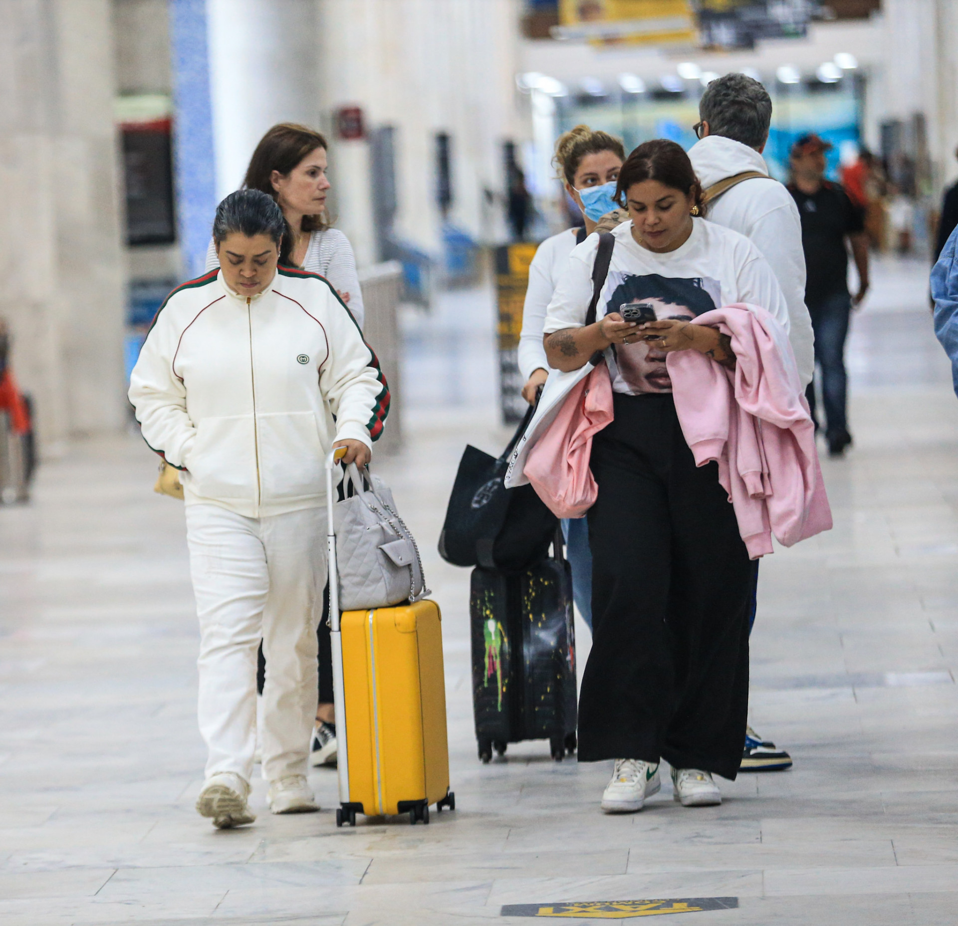 Preta Gil desembarca no Rio após viagem de jatinho - Pereira/AG. News