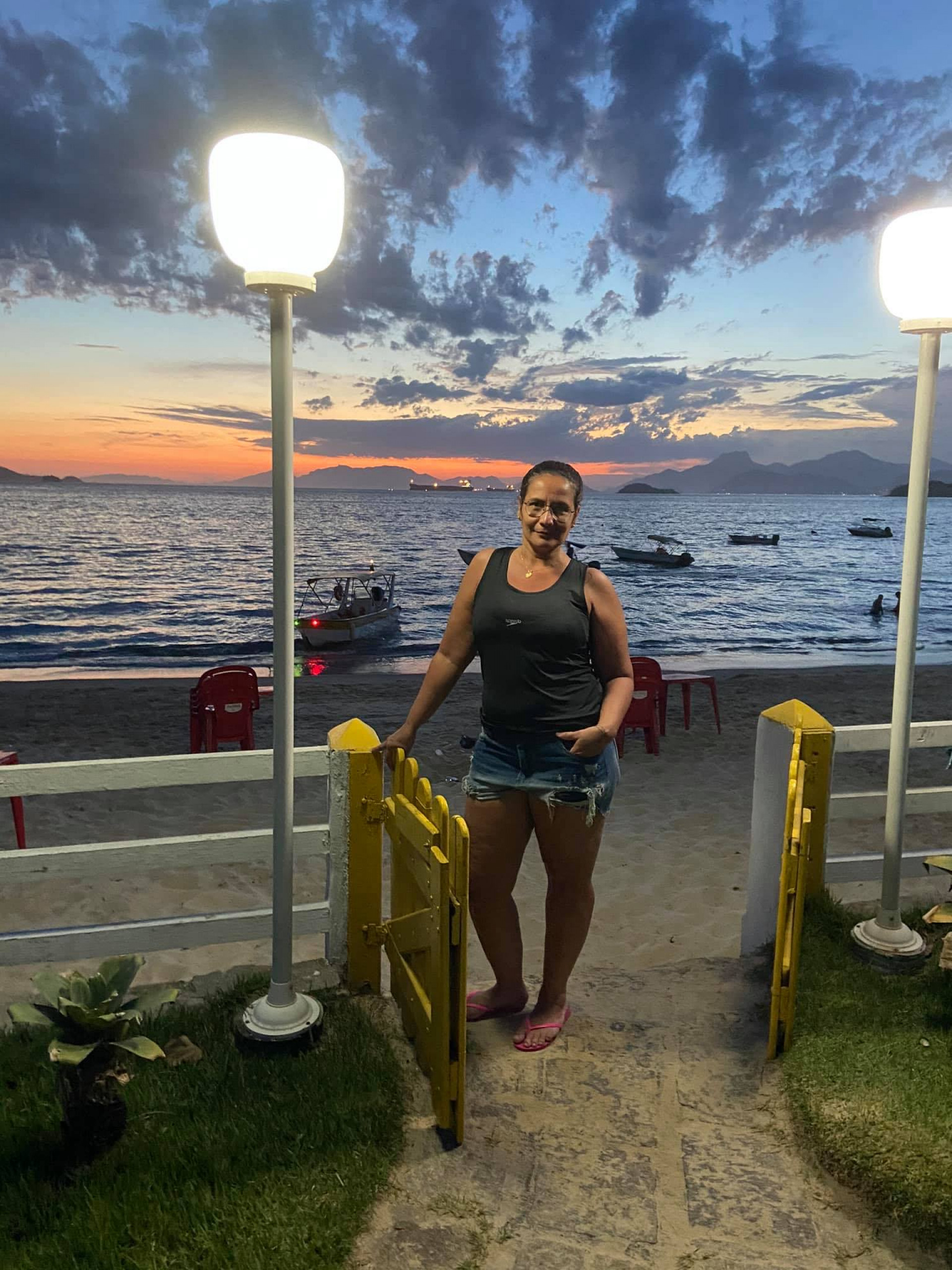 Helen Perrone morreu depois de ser baleada em uma perseguição entre PMs e criminosos na Avenida Brasil - Reprodução