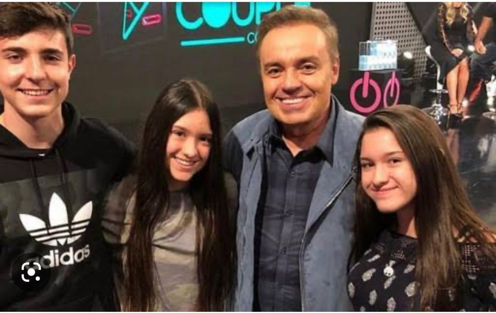 Familia e filhos de Gugu Liberato - Foto reprodução Internet