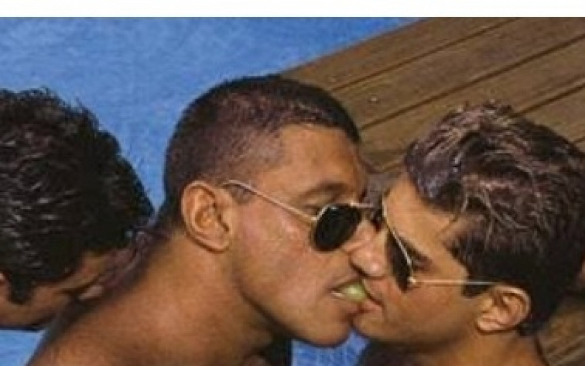 Foto pol&ecirc;mica de Alexandre Frota foi publicada em 2006