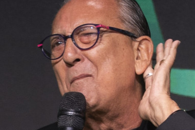 Internautas ironizam fala extensa de Galvão Bueno no sorteio da Copa do Brasil