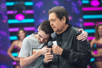Faustão ganha homenagem do filho e apelido inusitado chama a atenção: 'Velho'