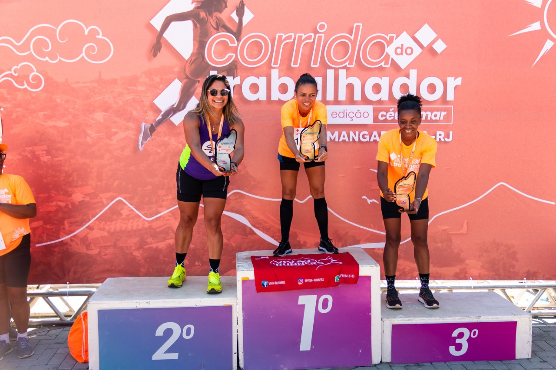 P&oacute;dio feminino da 8&ordf; Edi&ccedil;&atilde;o da Corrida do Trabalhador em Mangaratiba liderou Valdilene Ribeiro de Campo Grande.  - Divulga&ccedil;&atilde;o/ &nbsp;Jonathan&nbsp;Abade