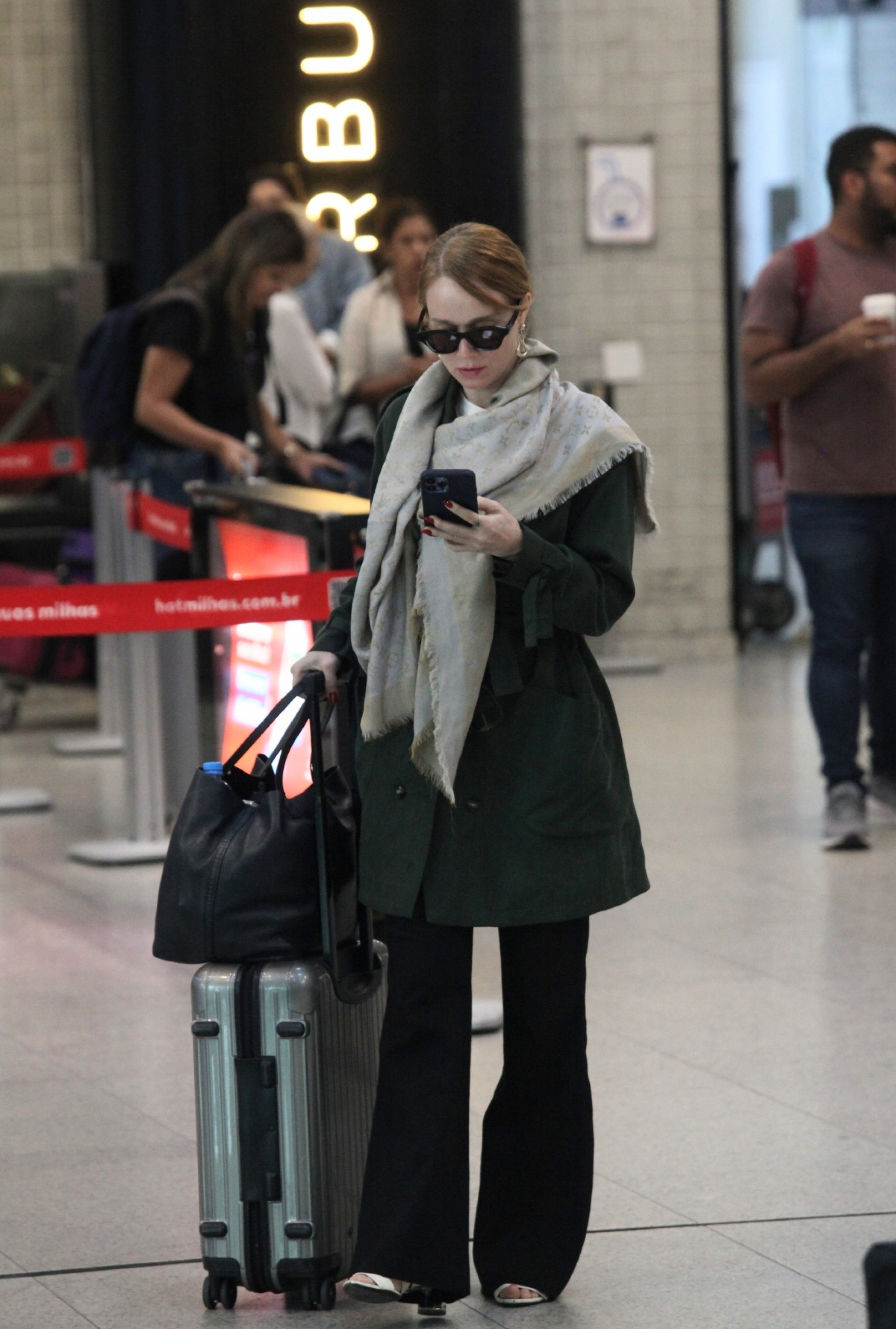 Mariana Ximenes desembarcou no Santos Dumont 