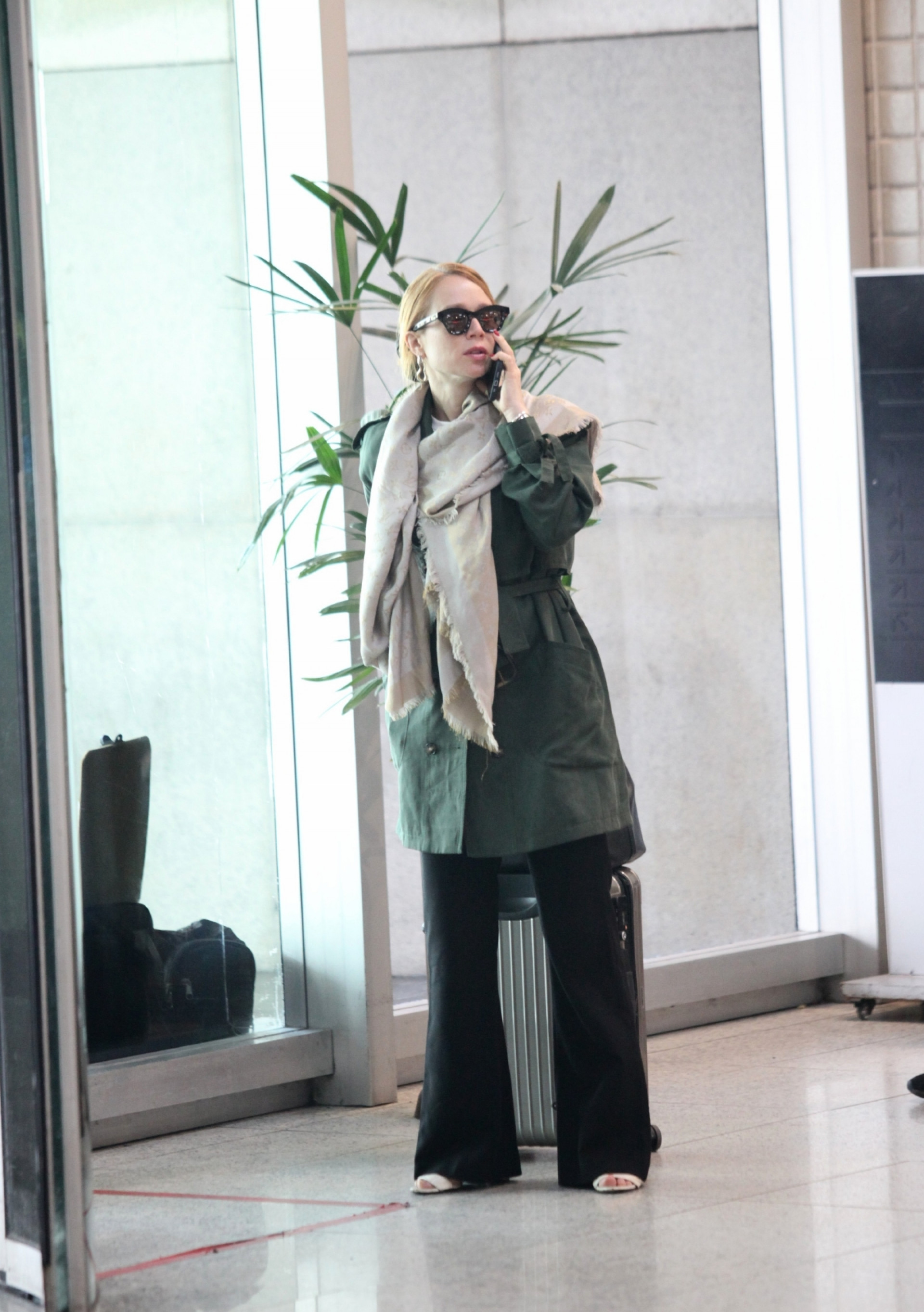 Mariana Ximenes desembarcou no Santos Dumont 