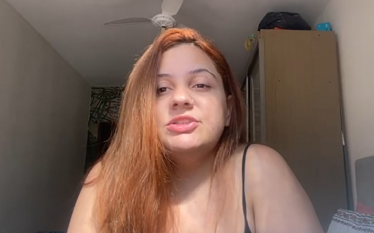 Bruna Tostes esteve no Minist&eacute;rio P&uacute;blico. Segundo a dona de casa, o MP/RJ passou que &eacute; de responsabilidade da Prefeitura de Nil&oacute;polis a contrata&ccedil;&atilde;o dos mediadores escolares