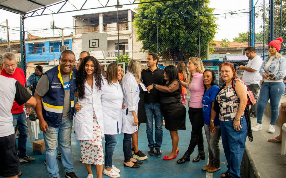 O prefeito Abra&atilde;ozinho e a vice Fl&aacute;via Duarte marcaram presen&ccedil;a na a&ccedil;&atilde;o social