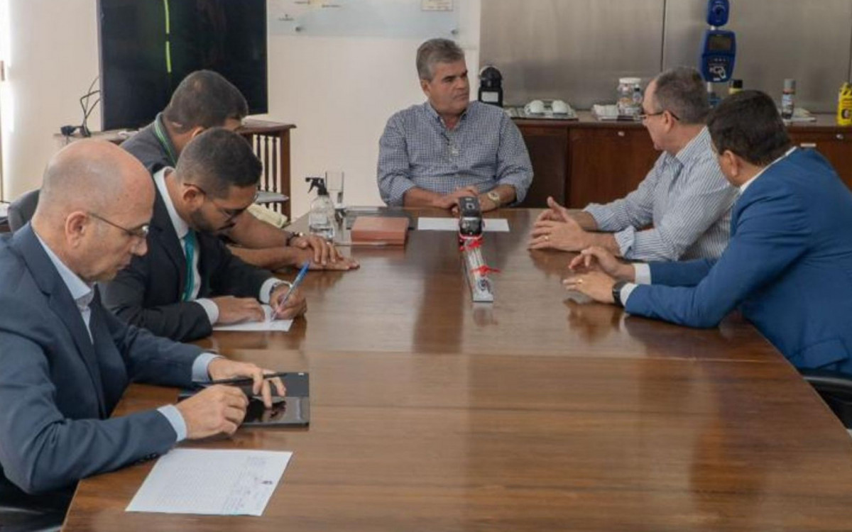 Reuni&atilde;o com o secret&aacute;rio estadual de Transporte e Mobilidade Urbana