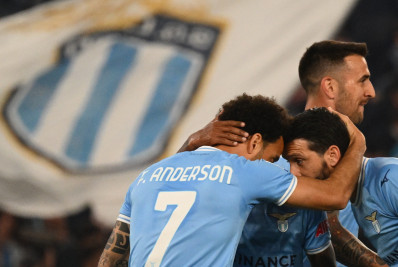 Com gol de brasileiro, Lazio vence e adia título do Napoli no Campeonato Italiano