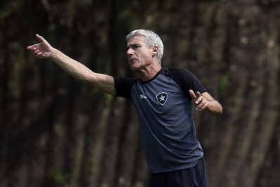 Sem Rojas, Botafogo foca em manter o elenco e não fazer grandes investimentos em 2023