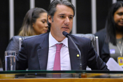 Câmara pauta requerimento de urgência de projeto que susta regras de saneamento