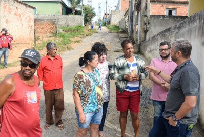 Pavimentação chega ao bairro Vila Independência, em Barra Mansa