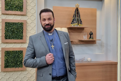 Série sobre Padre Cícero e Novena Perpétua são os destaques de maio na TV Aparecida