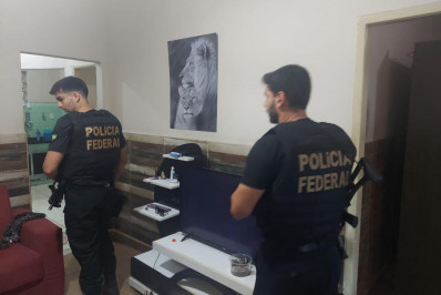 Homem é preso com conteúdo pornográfico infantojuvenil no celular