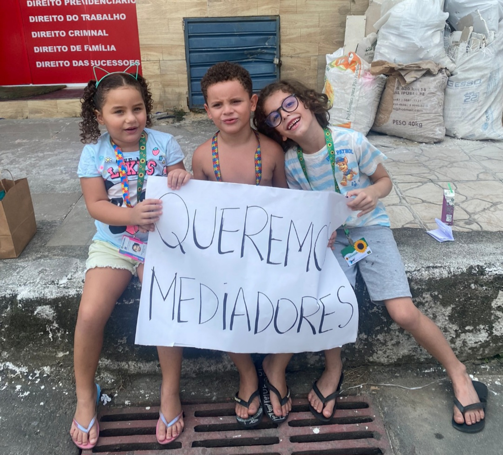 Os alunos com necessidades educacionais especiais de Nil&oacute;polis esperam pelos mediadores escolares - Divulga&ccedil;&atilde;o