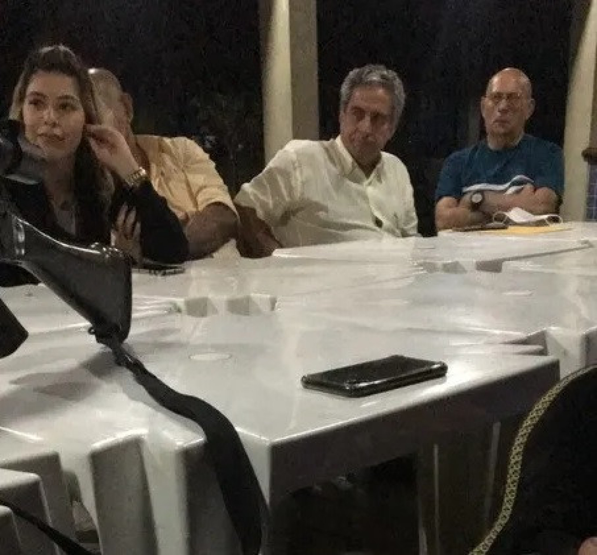 Pré-candidatos às eleições de 2020 em reunião com o miliciano Danilo Dias, o Tandera, em 2020 - Divulgação