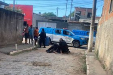 Homem é preso por tráfico de drogas durante operação de retirada de barricadas na Região dos Lagos
