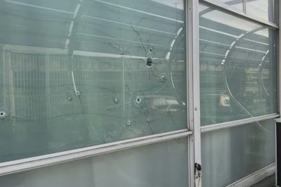 Clínica da família na Zona Norte é atingida por tiros durante confronto