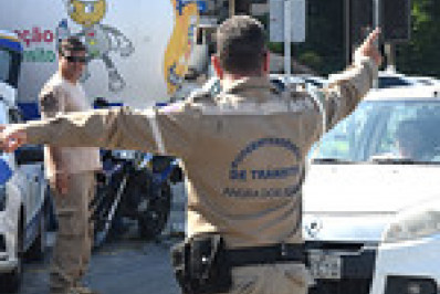 Conscientização no trânsito Maio Amarelo