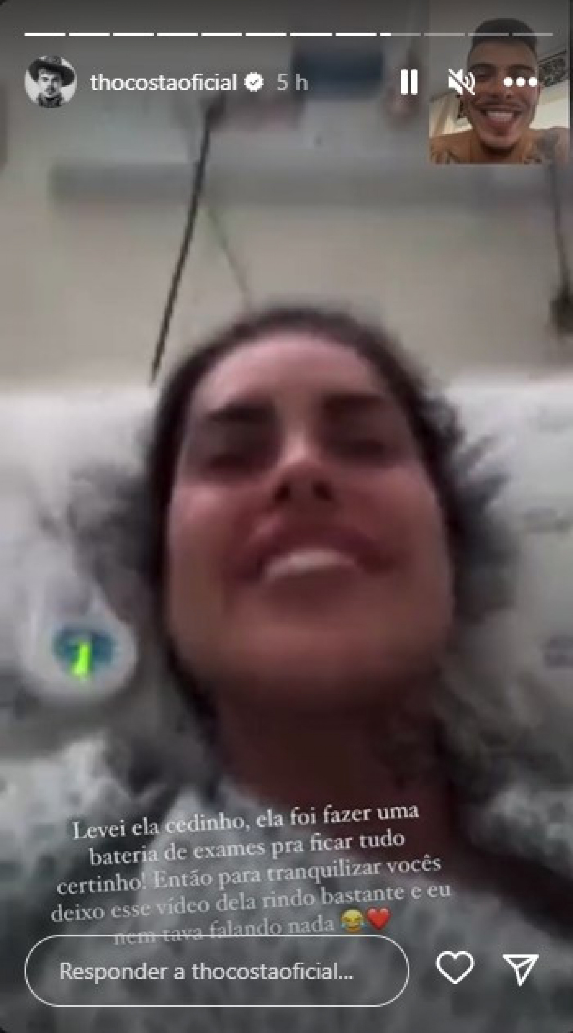 Tati Zaqui aparece em hospital enquanto conversa com Thomaz Costa - Reprodução/Instagram