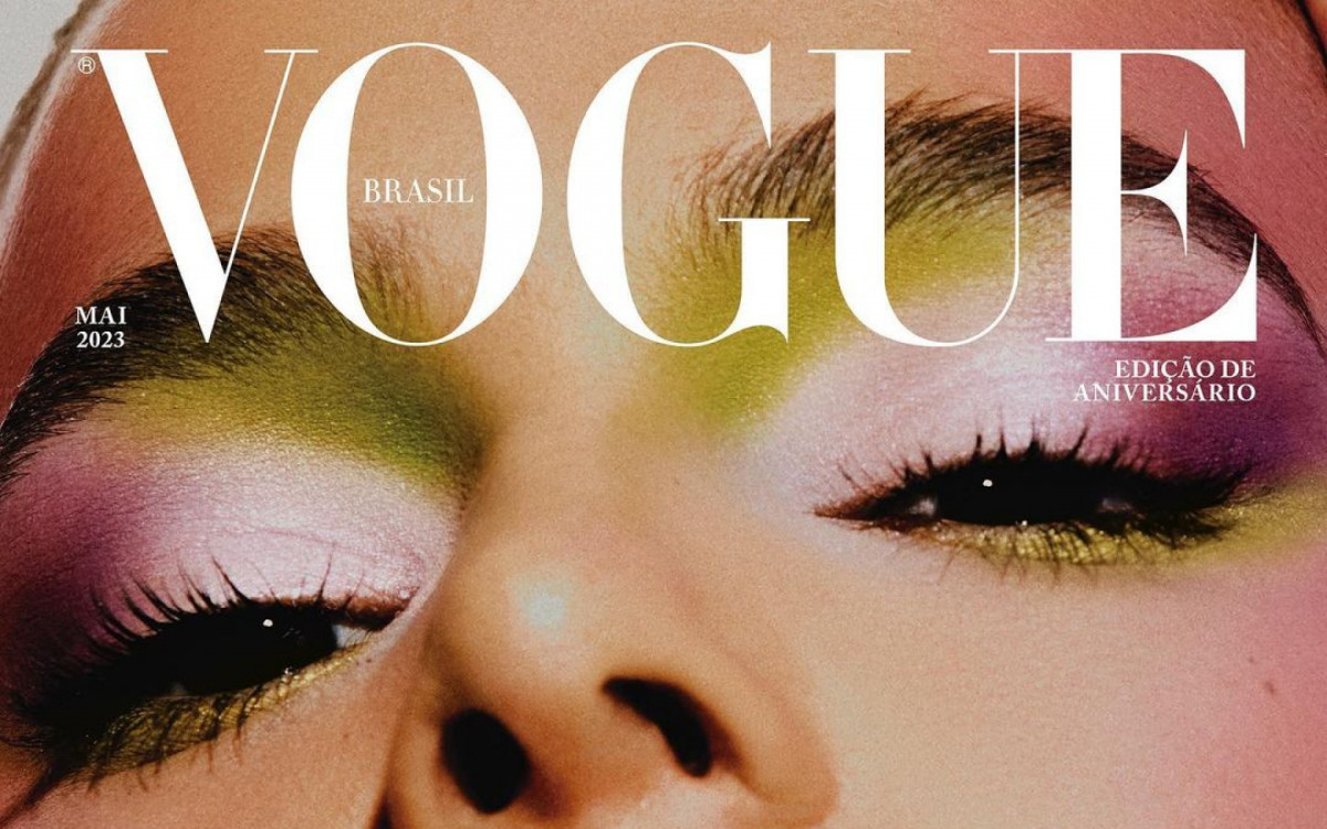 Bruna Marquezine em capa de revista