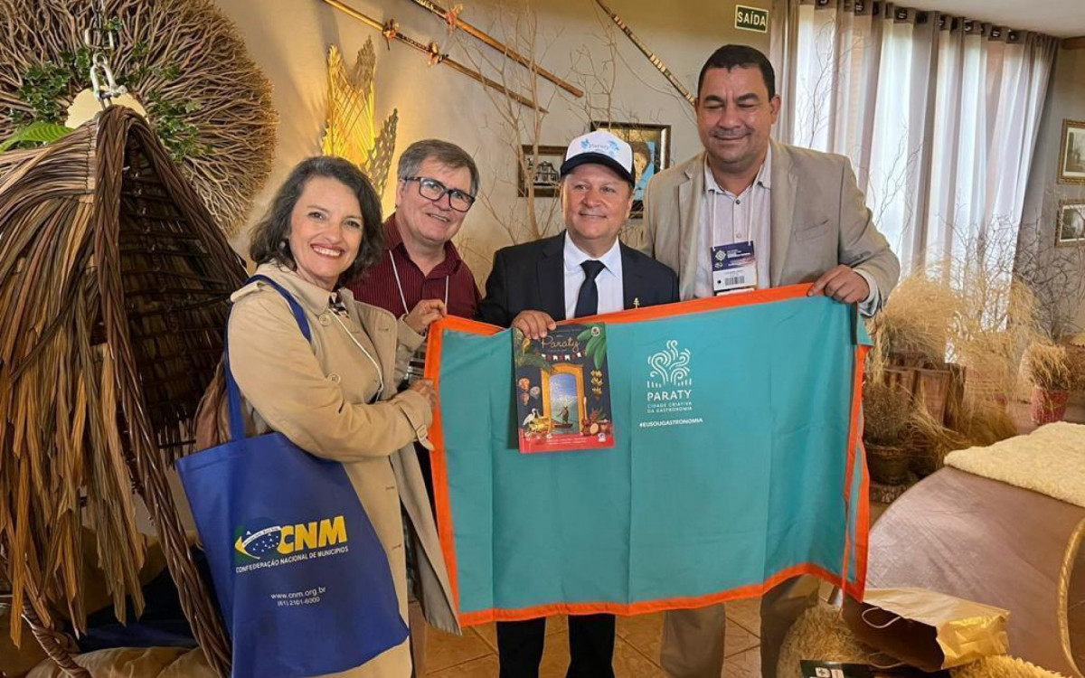 Vidal luta pra tirar a cidade histórica do CAUC